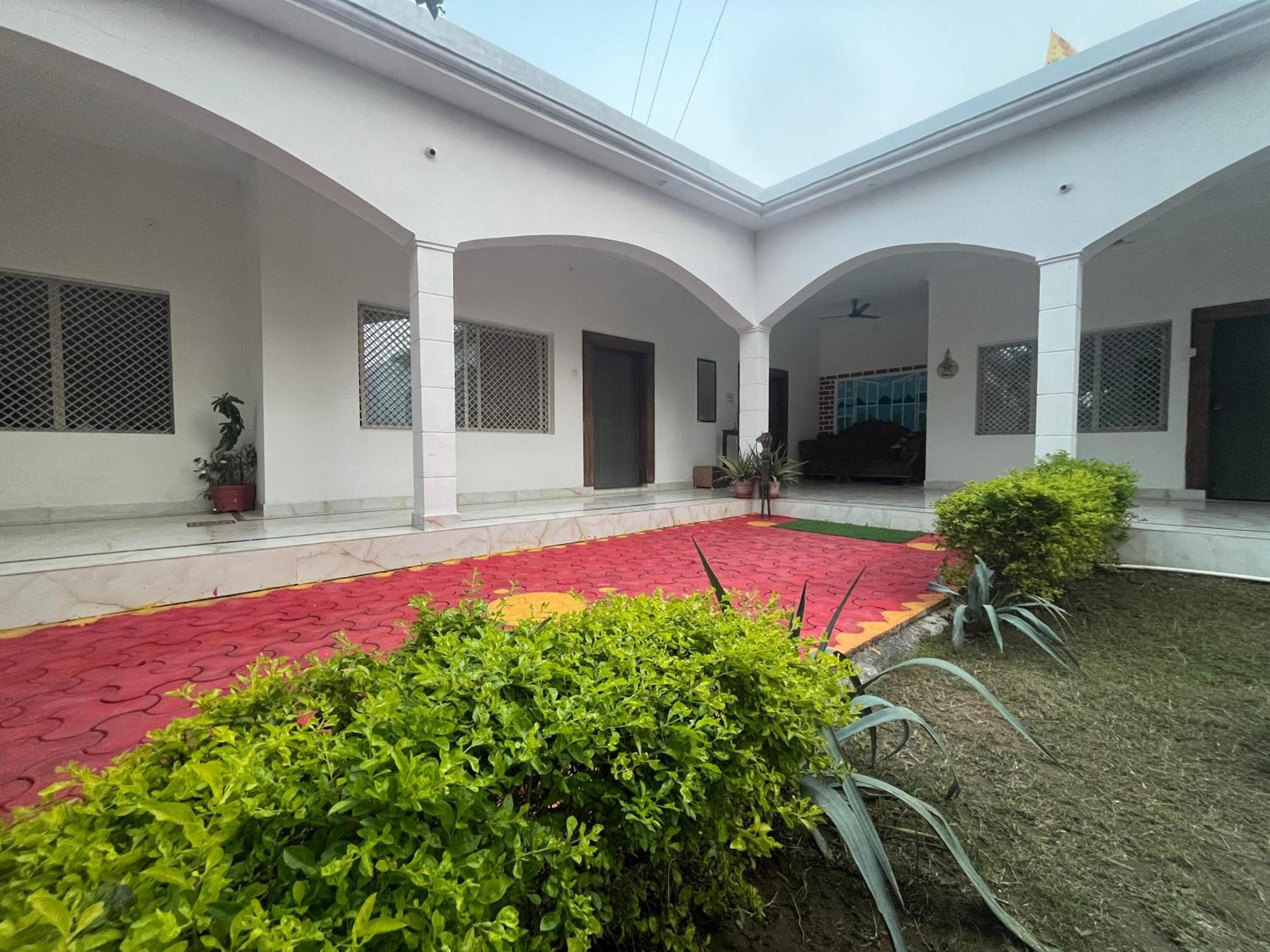 Sunrise Bed & Breakfast Κχατζουράχο Εξωτερικό φωτογραφία