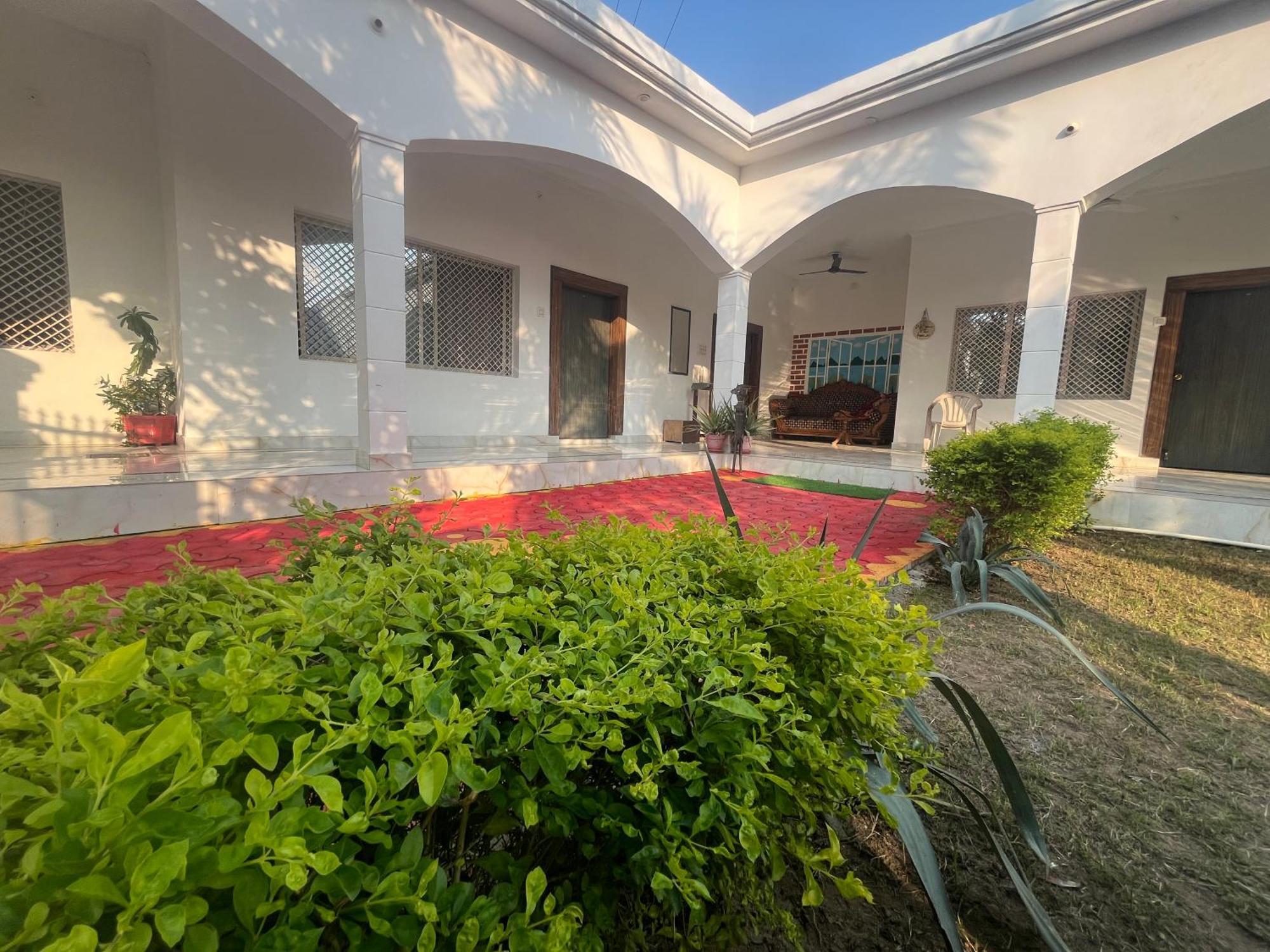 Sunrise Bed & Breakfast Κχατζουράχο Εξωτερικό φωτογραφία