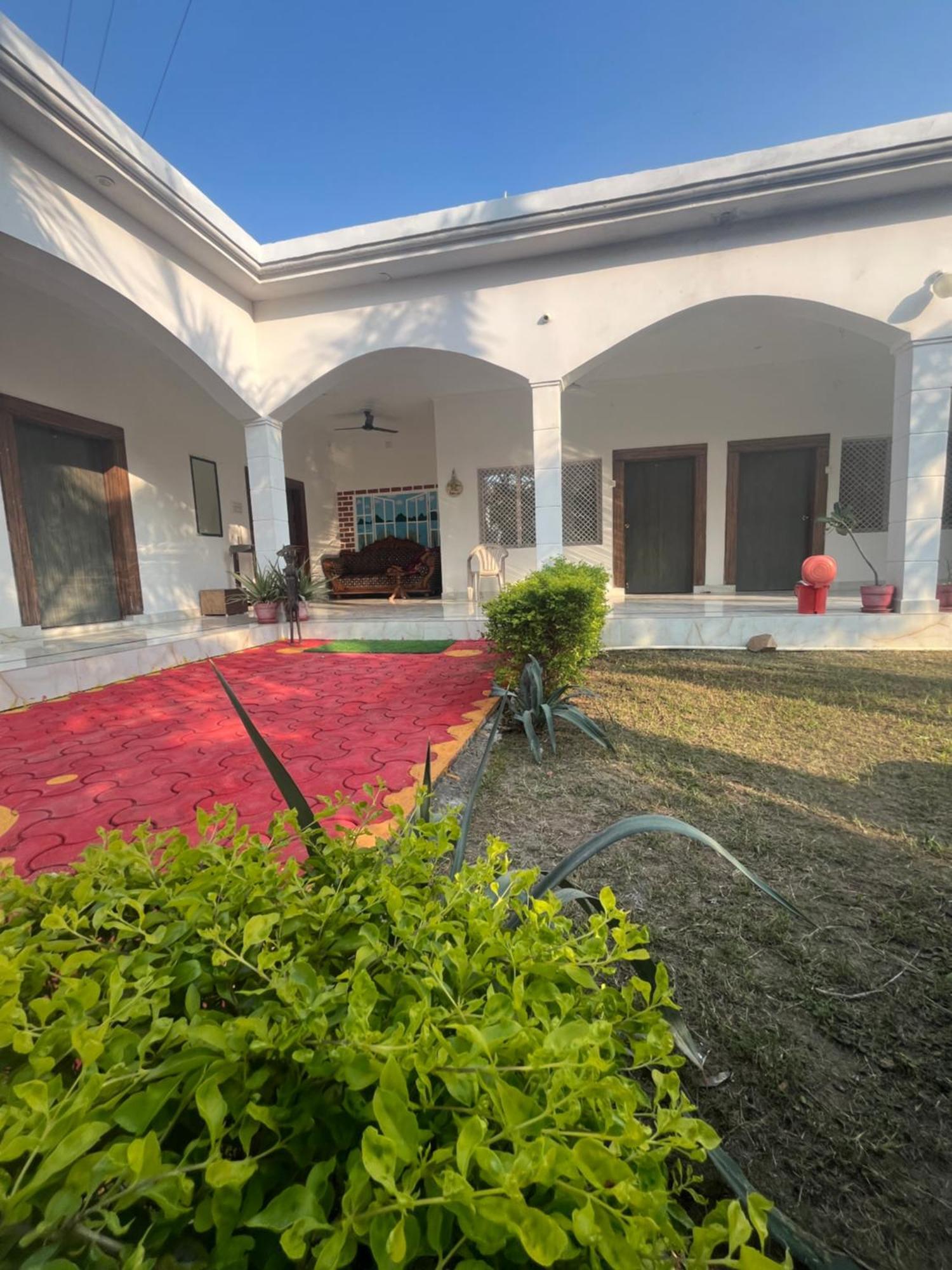 Sunrise Bed & Breakfast Κχατζουράχο Εξωτερικό φωτογραφία