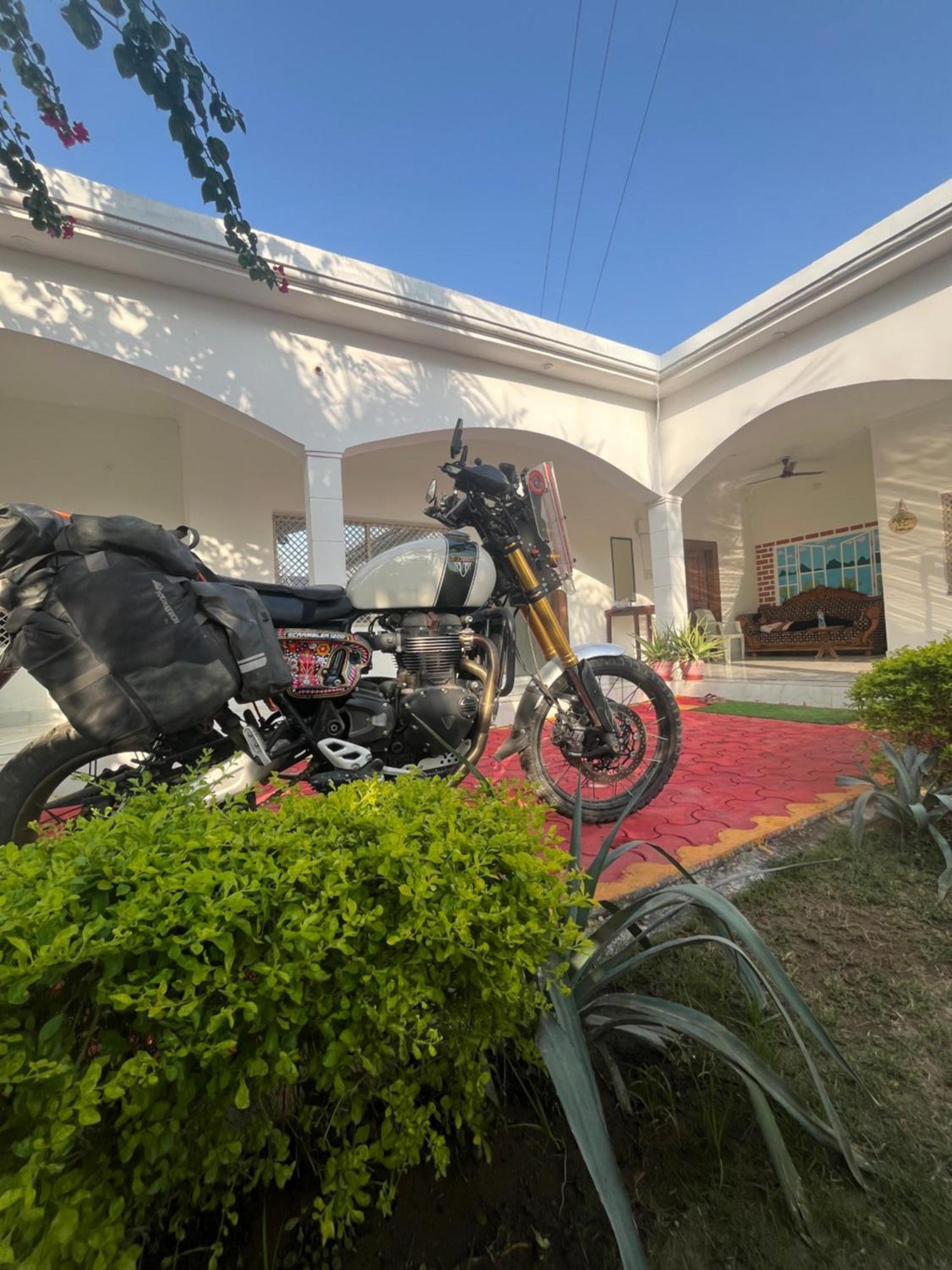 Sunrise Bed & Breakfast Κχατζουράχο Εξωτερικό φωτογραφία