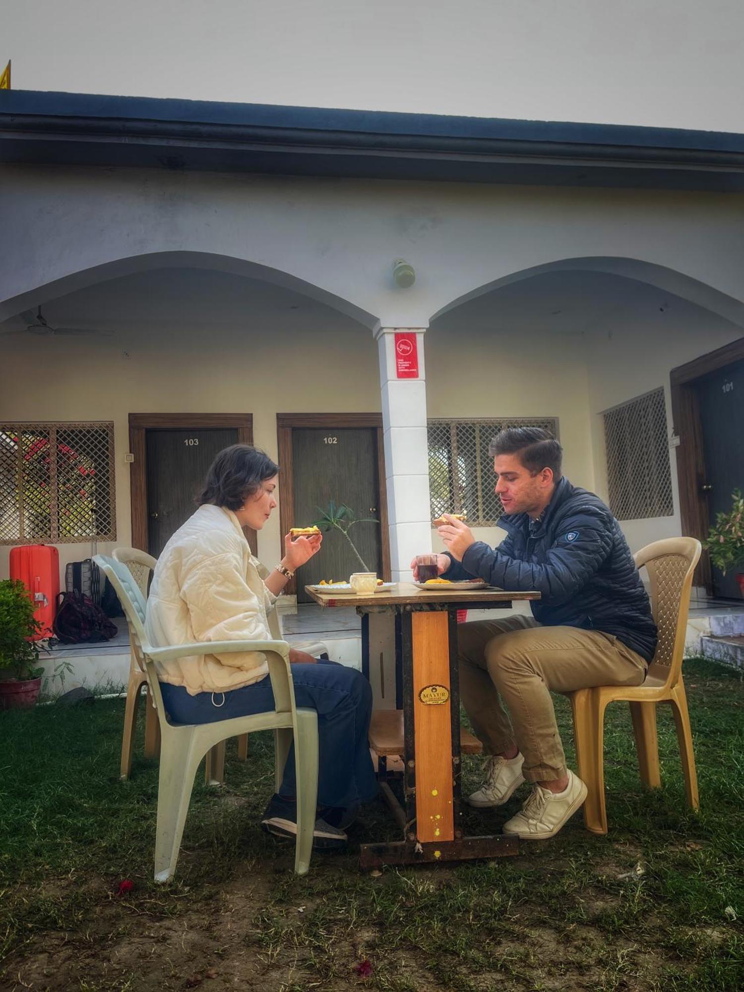 Sunrise Bed & Breakfast Κχατζουράχο Εξωτερικό φωτογραφία